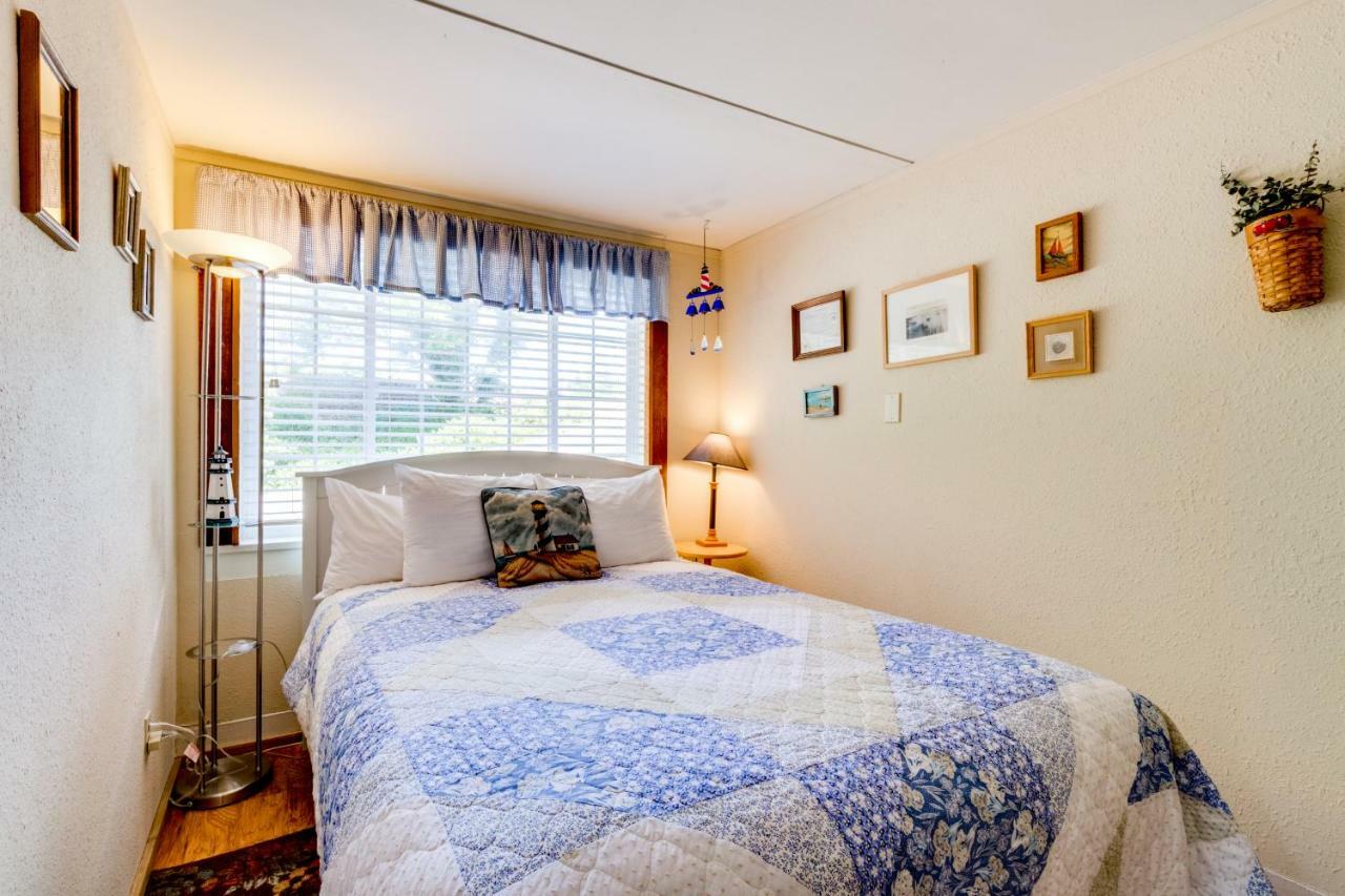 Happy Camp Beachfront Cabin Netarts Екстериор снимка