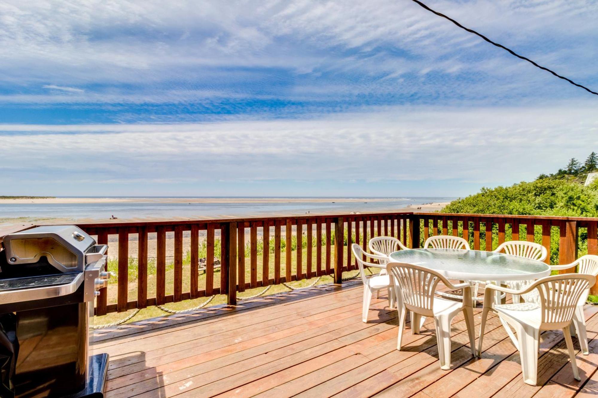 Happy Camp Beachfront Cabin Netarts Екстериор снимка