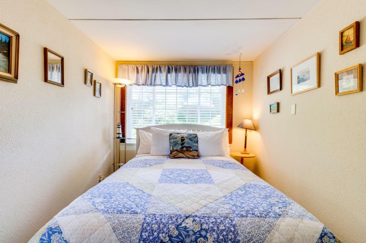 Happy Camp Beachfront Cabin Netarts Екстериор снимка